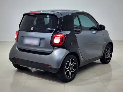 Smart Smart Fortwo 2018, 63900 км, за 9255.26 USD - фото 9