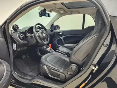 Smart Smart Fortwo 2018, 63900 км, за 9255.26 USD - фото 17