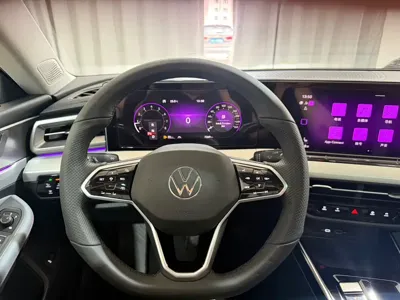 Volkswagen Lamando 2023, 6000 км, за 21756.63 USD - фото 7