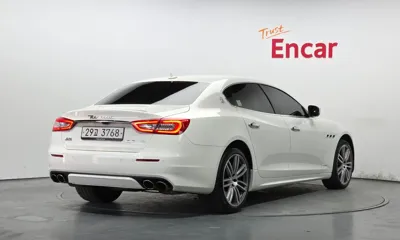 Maserati Quattroporte 2018, 57363 км, за 25276.89 USD
