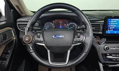 Ford Explorer 2020, 51050 км, за 18163.2 USD - фото 13