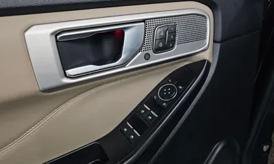 Ford Explorer 2020, 51050 км, за 18163.2 USD - фото 17