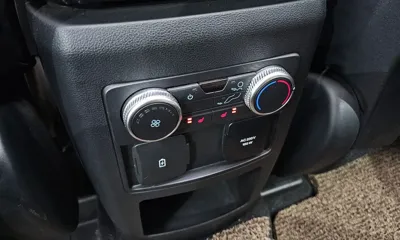 Ford Explorer 2020, 51050 км, за 18163.2 USD - фото 19