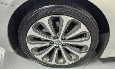 Hyundai Genesis 2013, 190061 км, за 3832.18 USD