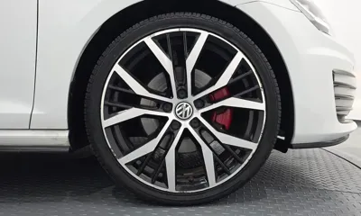 Volkswagen Golf 2016, 102388 км, за 10371.54 USD