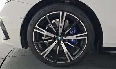 BMW 5-Series 2025, 3259 км, за 57849.55 USD - фото 21