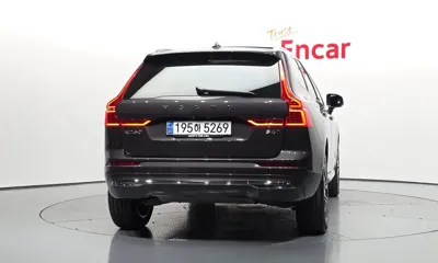 Volvo XC60 2024, 17729 км, за 32720.81 USD