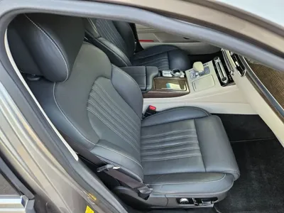 Genesis G90 2019, 170602 км, за 17524.44 USD