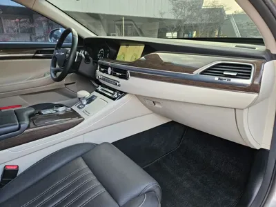 Genesis G90 2019, 170602 км, за 17524.44 USD
