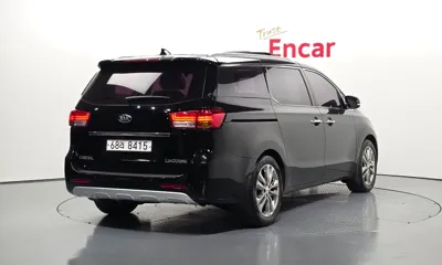 Kia Canival 2018, 50669 км, за 10906.94 USD