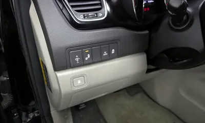 Kia Canival 2018, 50669 км, за 10906.94 USD - фото 16