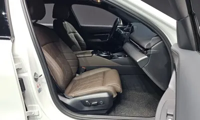 BMW 5-Series 2024, 22349 км, за 39379.02 USD - фото 26