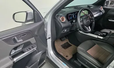 Mercedes-Benz EQB 2023, 39562 км, за 26602.72 USD - фото 12
