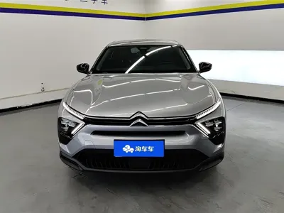 Citroen C5 X 2025, 30000 км, за 13187.16 USD