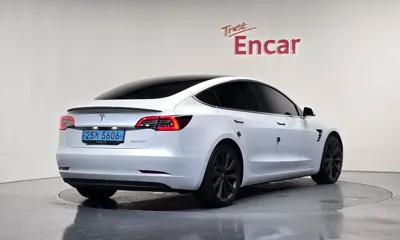 Tesla Model 3 2020, 111296 км, за 20480.5 USD