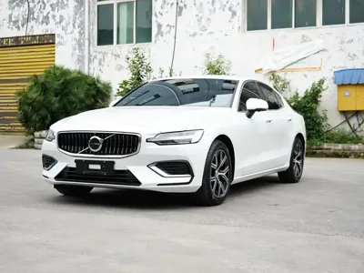 Volvo S60 · 2025 год