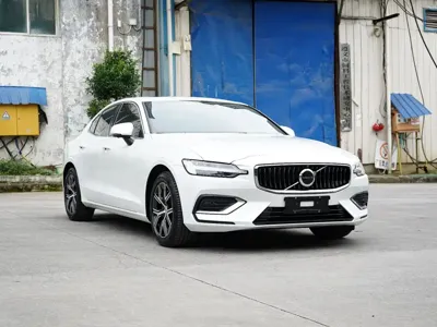 Volvo S60 2025, 16000 км, за 22630.52 USD