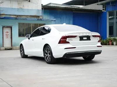 Volvo S60 2025, 16000 км, за 22630.52 USD