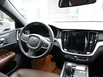 Volvo S60 2025, 16000 км, за 22630.52 USD - фото 13