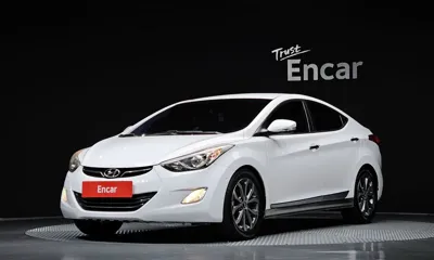 Hyundai Avante · 2013 год