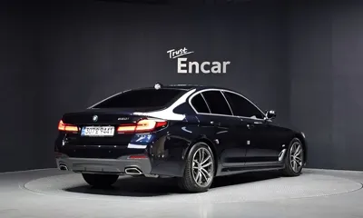 BMW 5-Series 2022, 61750 км, за 22898.8 USD