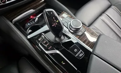 BMW 5-Series 2022, 61750 км, за 22882.39 USD - фото 9