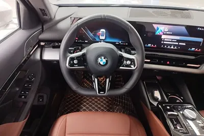 BMW 5 Series 2024, 8900 км, за 41471 USD - фото 13