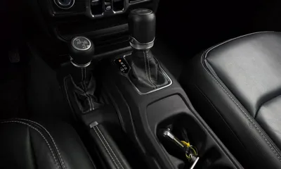 Jeep Wrangler 2022, 69236 км, за 29402.04 USD - фото 9