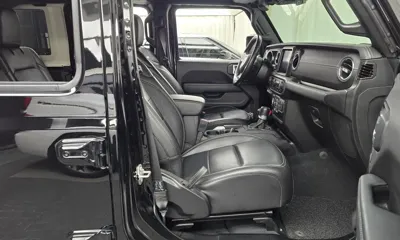 Jeep Wrangler 2022, 69236 км, за 29402.04 USD - фото 11