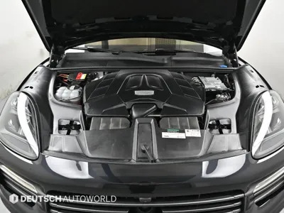 Porsche Cayenne 2022, 58751 км, за 63778.54 USD - фото 6