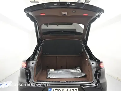 Porsche Cayenne 2022, 58751 км, за 63778.54 USD - фото 19