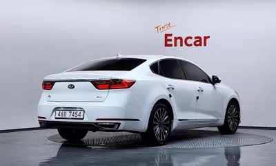 Kia K7 2018, 46863 км, за 10258.27 USD