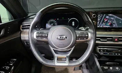 Kia K5 2021, 82701 км, за 15430.45 USD - фото 13
