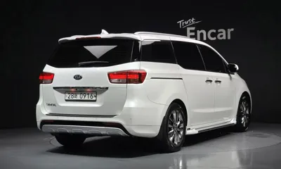 Kia Canival 2016, 160556 км, за 7085.74 USD