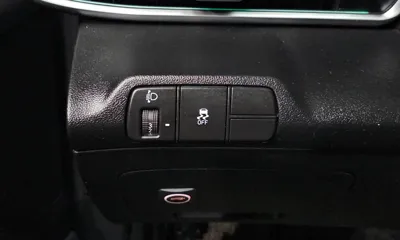 Hyundai Avante 2025, 9061 км, за 16410.66 USD - фото 28