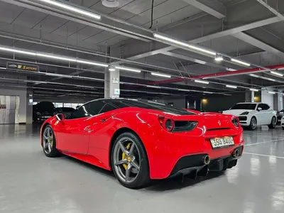 Ferrari 488 2017, 14400 км, за 662244.48 USD - фото 6