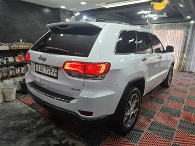 Jeep Cherokee 2019, 71759 км, за 10271.07 USD
