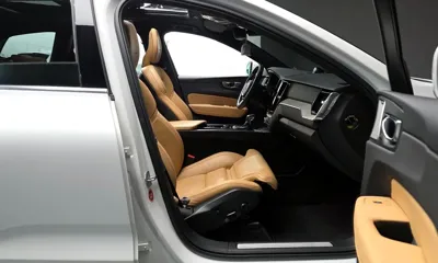 Volvo XC60 2020, 112703 км, за 19037.56 USD - фото 11