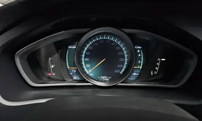 Volvo V40 2013, 112468 км, за 6502.89 USD - фото 8