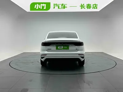 Geely Emgrand 2023, 6500 км, за 10594.26 USD