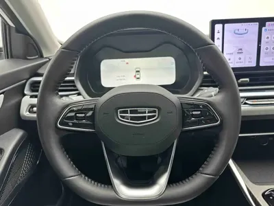 Geely Emgrand 2023, 6500 км, за 10594.26 USD - фото 19