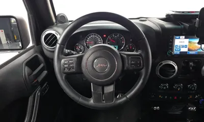 Jeep Wrangler 2012, 107018 км, за 12078.25 USD - фото 13