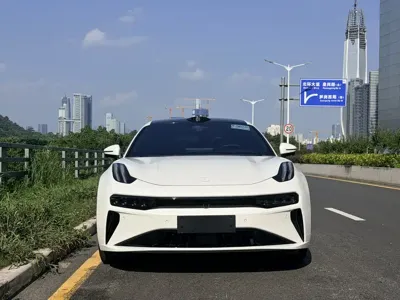 Zeekr 001 2024, 27000 км, за 27486.22 USD