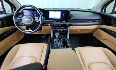 Kia Canival 2023, 29762 км, за 18019.79 USD - фото 7