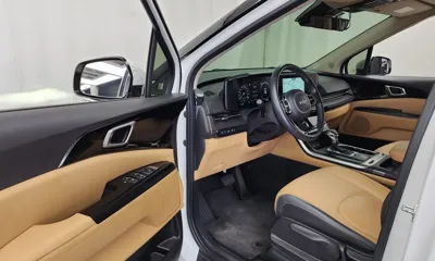 Kia Canival 2023, 29762 км, за 18019.79 USD - фото 10