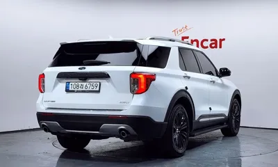 Ford Explorer 2021, 81923 км, за 18037.66 USD