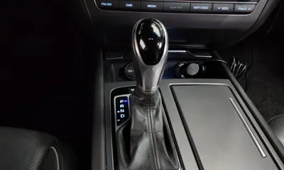 Hyundai Genesis 2016, 152854 км, за 6830.76 USD - фото 9