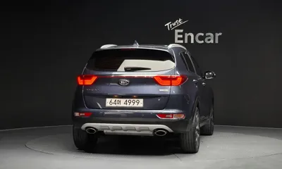 Kia Sportage 2018, 60481 км, за 9184.01 USD