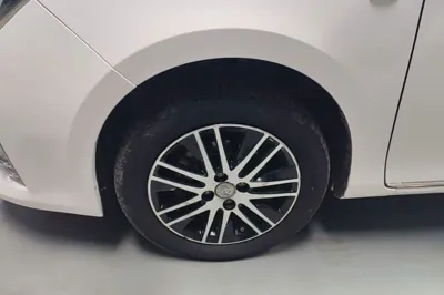 Toyota YARiS L Zhi Xuan 2015, 72500 км, за 6423 USD - фото 10