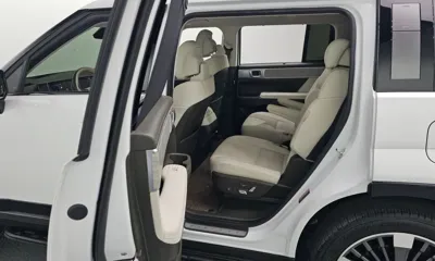 Hyundai Santafe 2025, 36998 км, за 29867.4 USD - фото 12